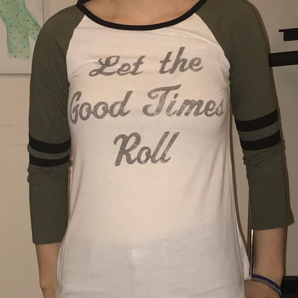 Graphic tee